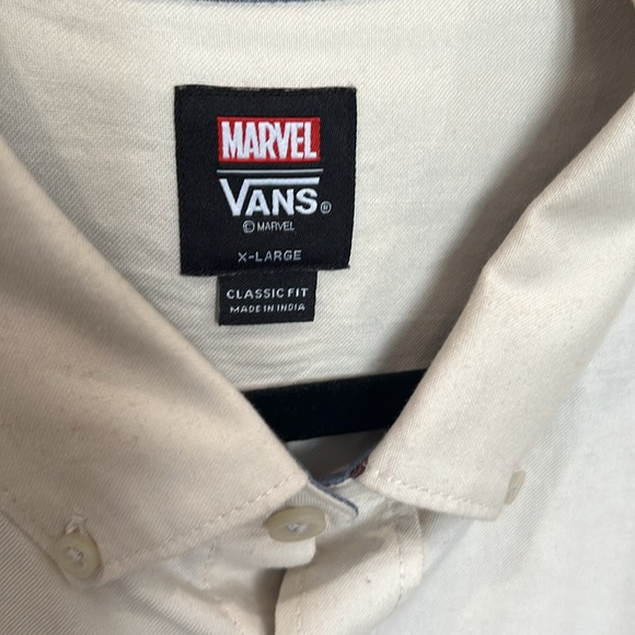 Vans Marvel Button Down - Picture 2 of 4
